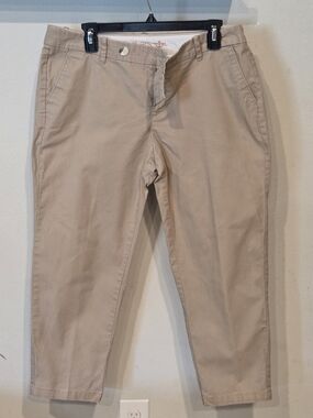 Dockers Women’s Beige Straight-Leg Chinos